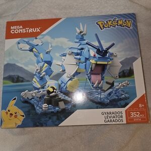 Mega Construx Pokémon Gyarados Building Set - Blue